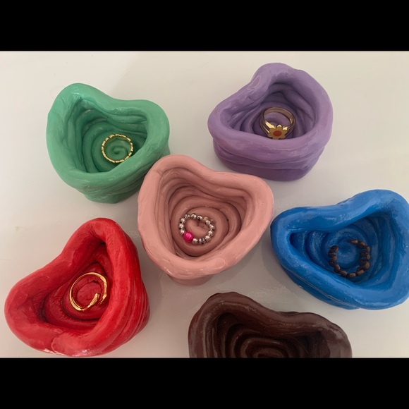 Mystery Ring Dish - Picture 2 of 5